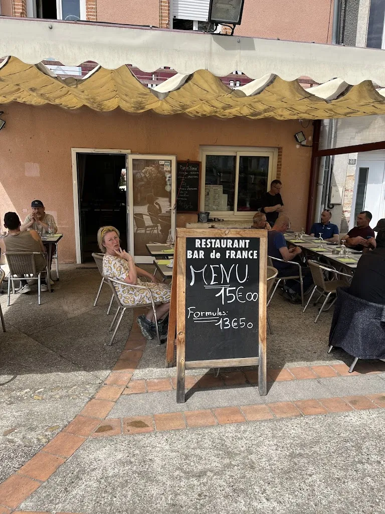 Bar de france Restaurant in Briatexte