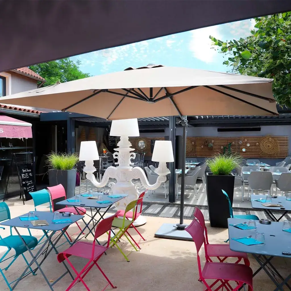 Les Coulisses restaurant_Limas_slider_image_1