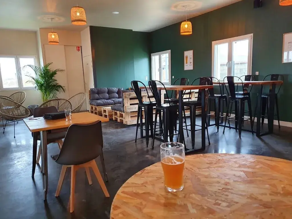 Brasserie Pépouze restaurant in Buzet-sur-Tarn