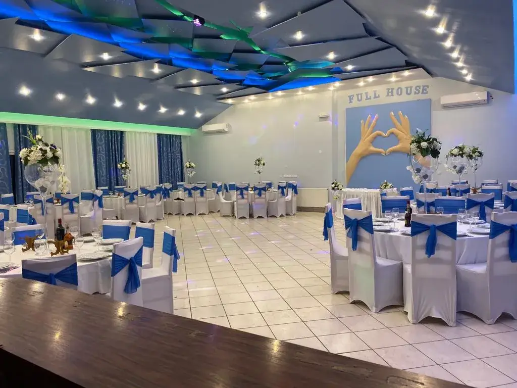 Restaurant pour événements FULL HOUSE restaurant in Leyment