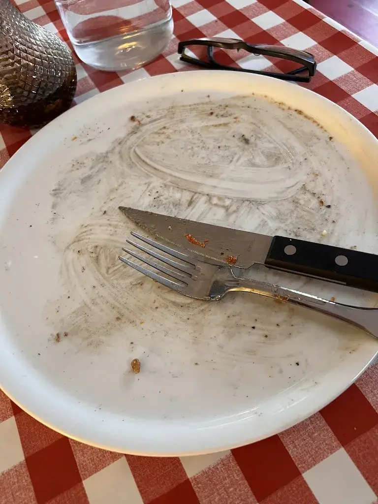 Fiona M H_Pizzeria La Casita_Cahuzac-sur-Vère_review