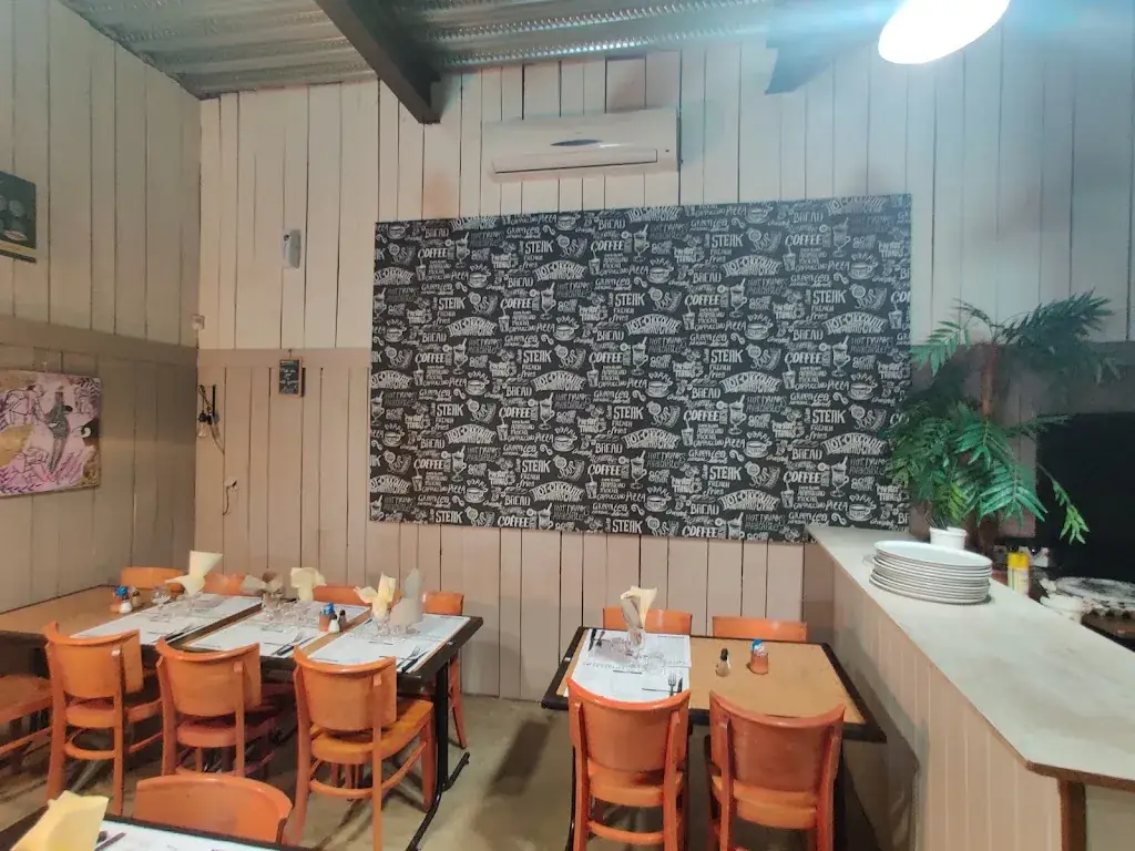 Restaurant le Repaire restaurant in Caissargues