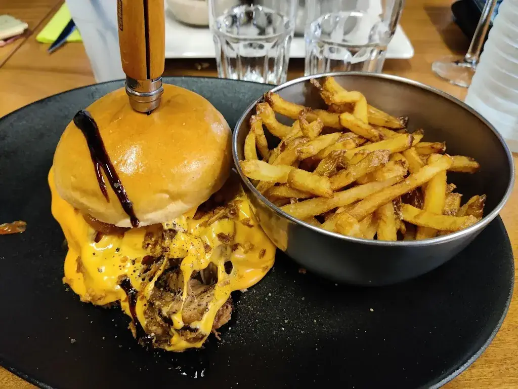 Les Insolents - Caissargues_Caissargues_slider_image_3