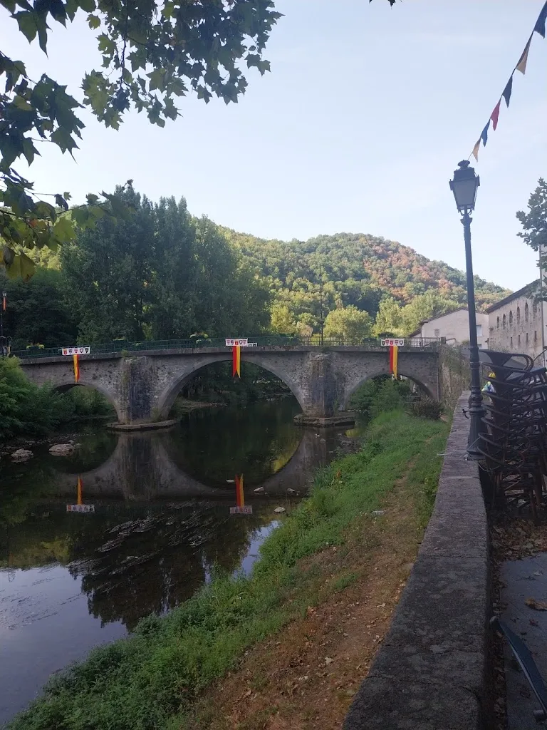 veronique pottier_Épicerie de Burlats | Les Coffrets du Terroir_Burlats_review