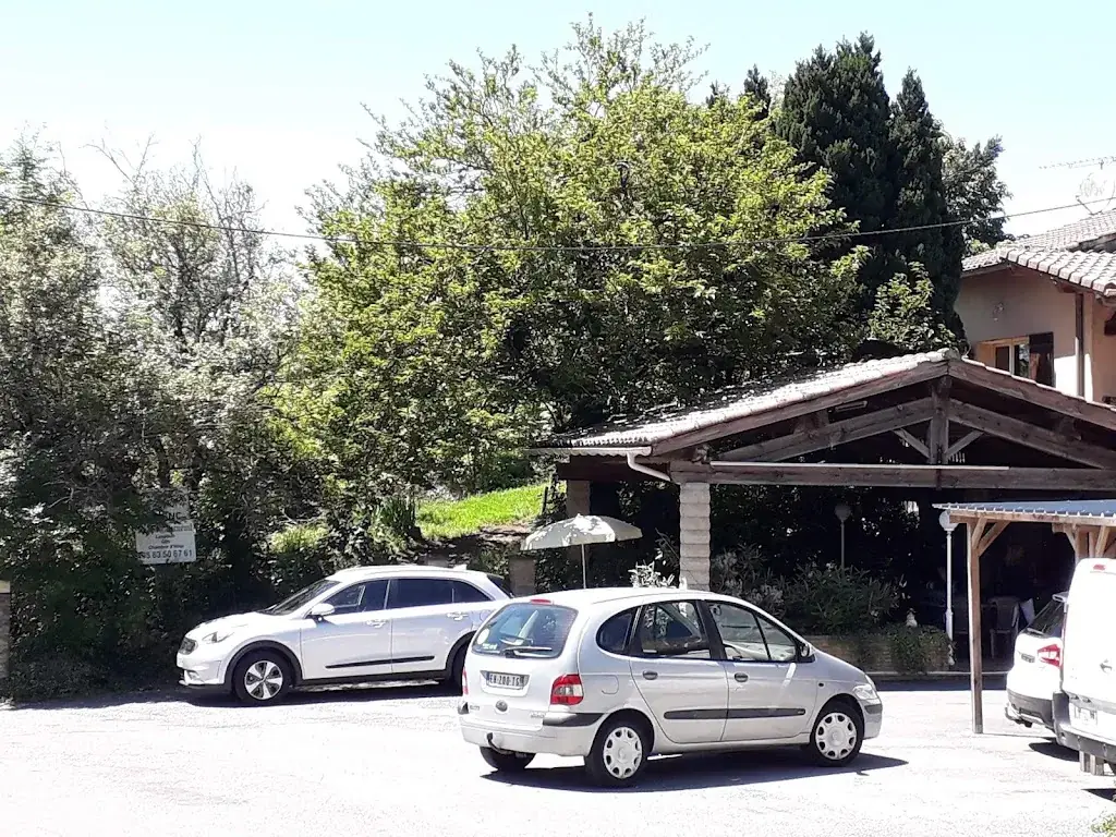 Pat esty_Restaurant au Bon Accueil_Lacrouzette_recensione