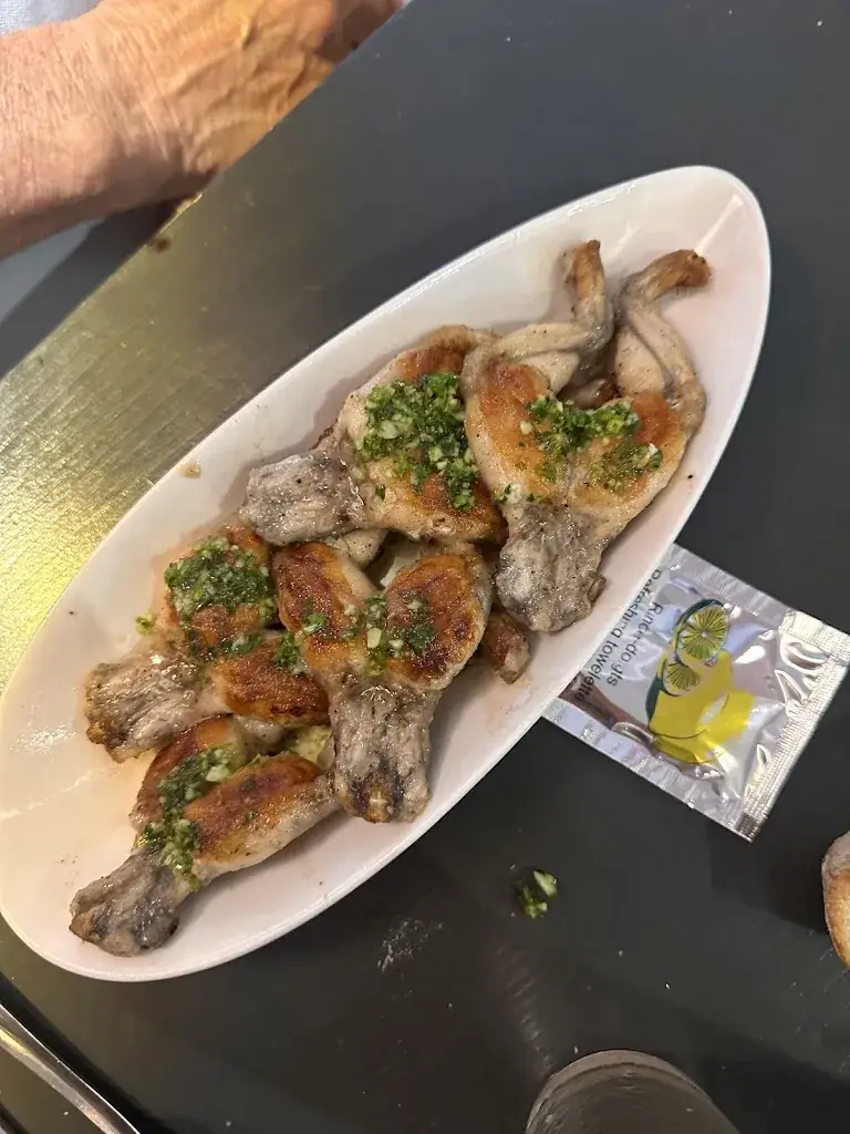 Louise Fedevieille_S&L Restaurant Bar Vin Tapas_Castres_review