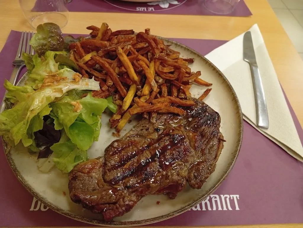 Le Lys_Lacrouzette_slider_image_2