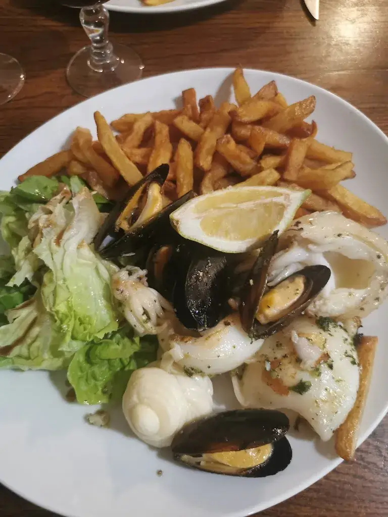 A Table_Cabestany_slider_image_3