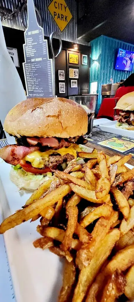 JC G_New York New York Café_Cabestany_recensione