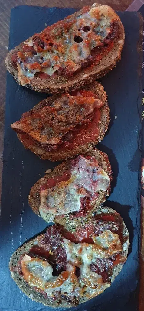 Thérèse MORLAIN_La Strada Vintage café_Cabestany_review