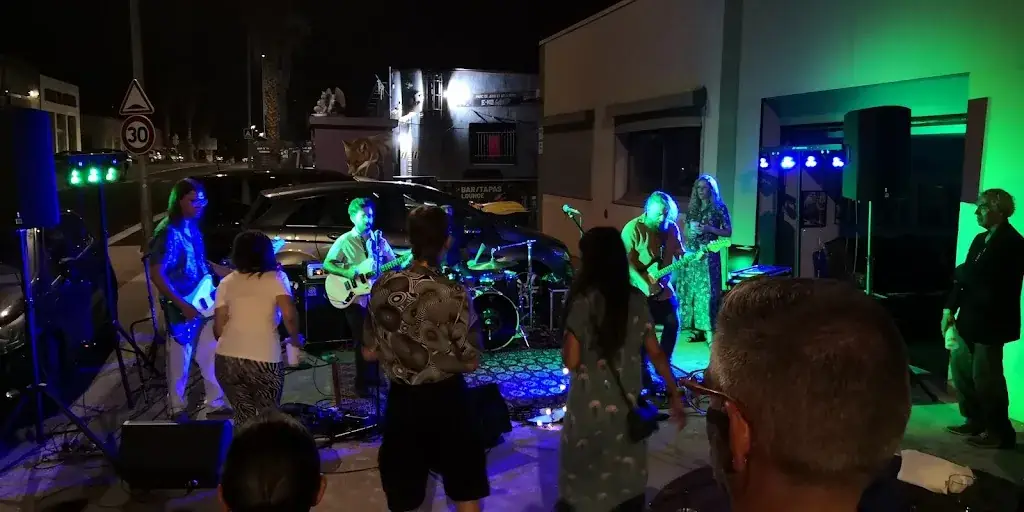 Wilfried ANTOINE_La Strada Vintage café_Cabestany_review