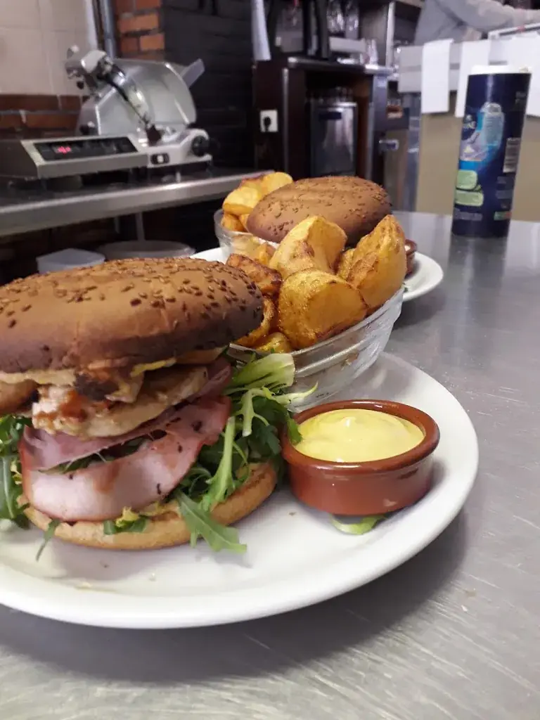 Le Grand Café Des Nines_Cabestany_slider_image_2