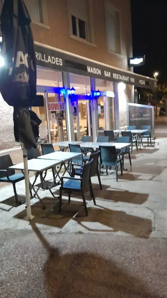 Bar restaurant Le 1050_Loire-sur-Rhône_slider_image_1