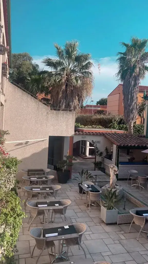 Logis Hôtel les II Mas_Cabestany_slider_image_2