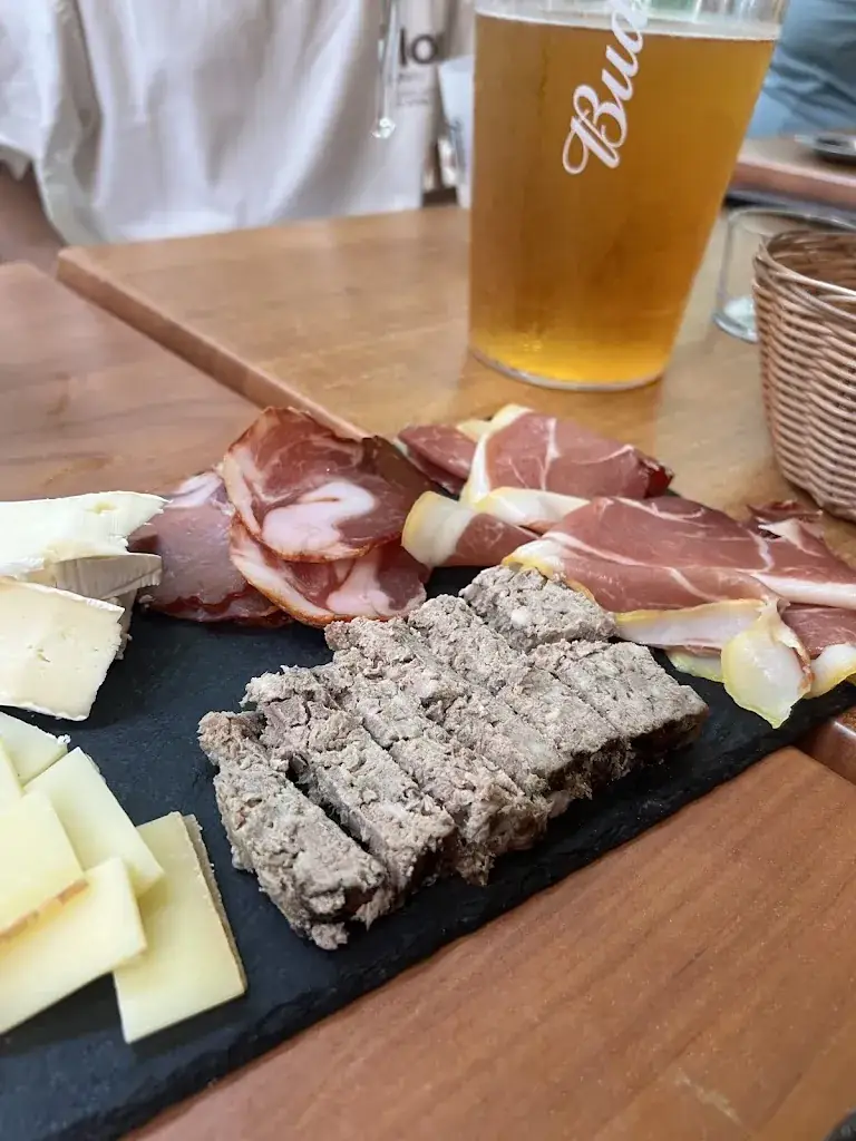 Marion_Le conti Guinguette_Campsas_review