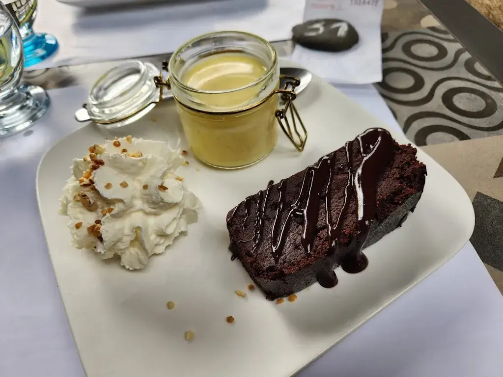 Robin Rainton_Auberge des Trois Pics_Campan_avis