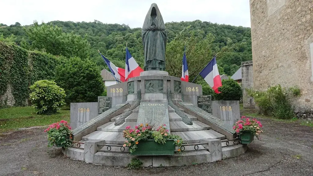 Hôtel Restaurant Beauséjour_Campan_slider_image_1