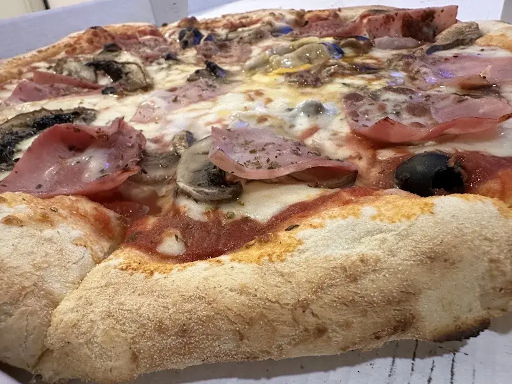 David Jazt_Fratelli Pizza_Canohès_review