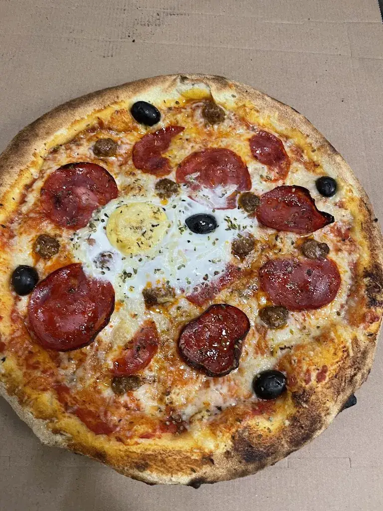 Fratelli Pizza_Canohès_slider_image_3