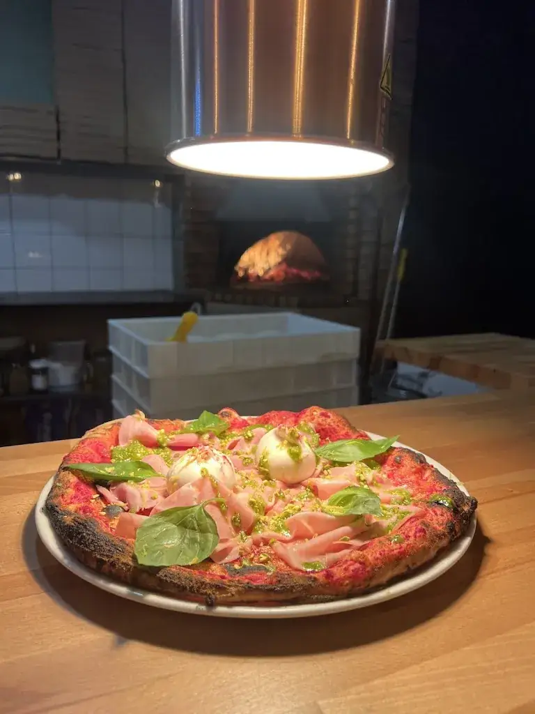 Marine Gestin_RUSTIC PIZZA_Canohès_review