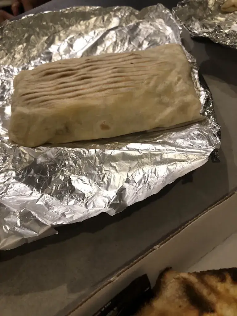 Menu_Pizza Lena_Canohès_immagine_3