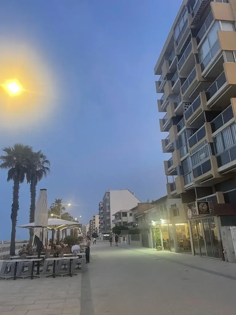 Evgenia B_Les Frayettes_Canet-en-Roussillon_review