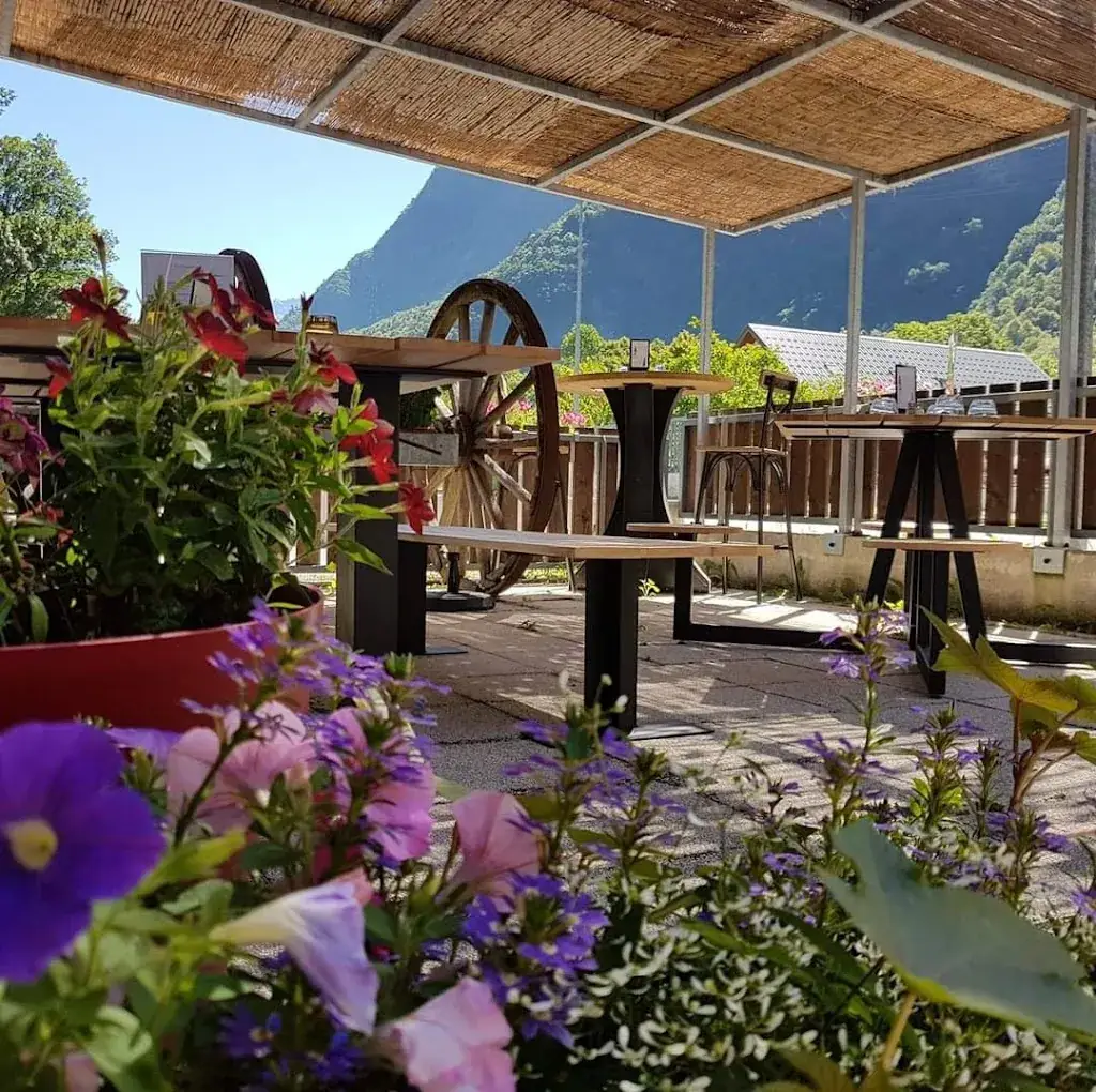 Chez Caro-line_Livet-et-Gavet_slider_image_3