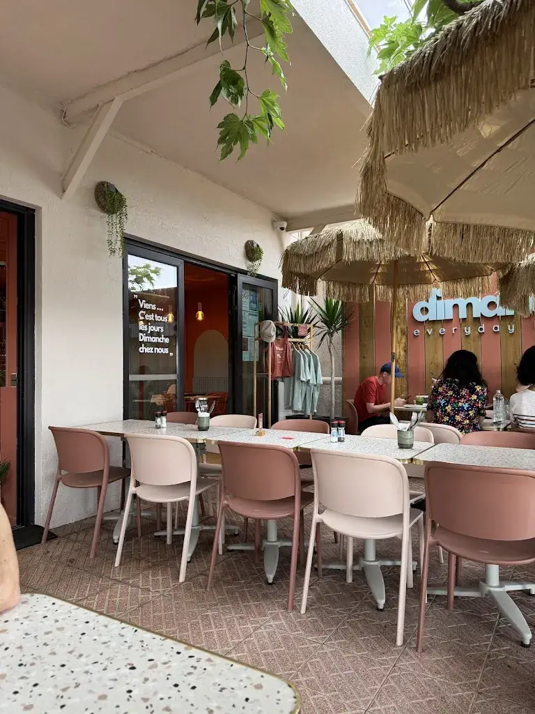 Dimanche restaurant in Canet-en-Roussillon