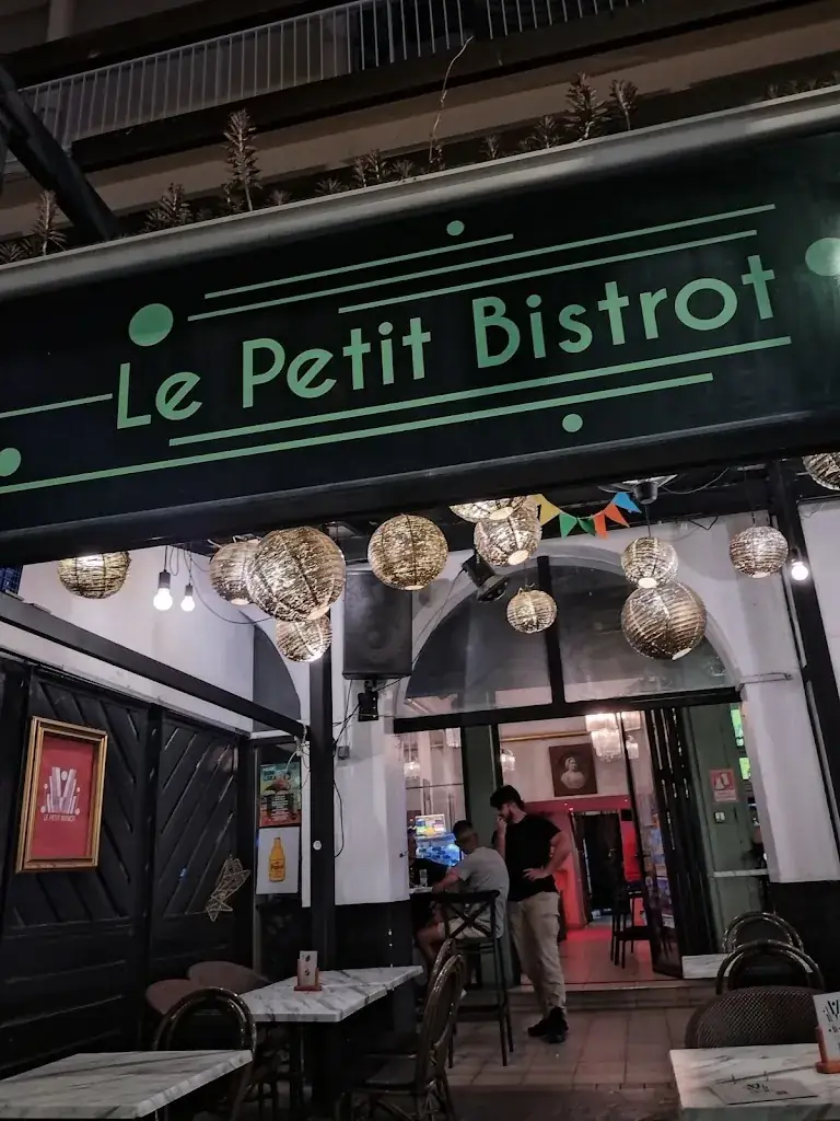 Hama Tia_Le Petit Bistrot_Canet-en-Roussillon_review
