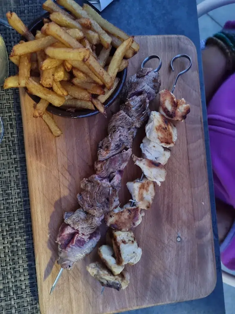 Menu_LA GUINGUETTE_Canet-en-Roussillon_image_8