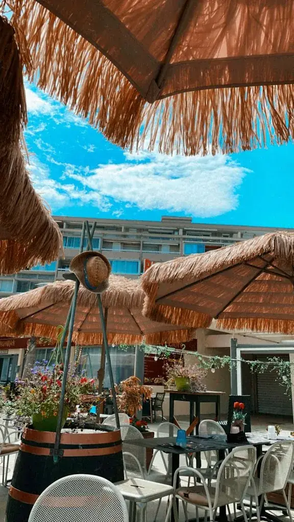 mashkaprrosto_LA GUINGUETTE_Canet-en-Roussillon_review