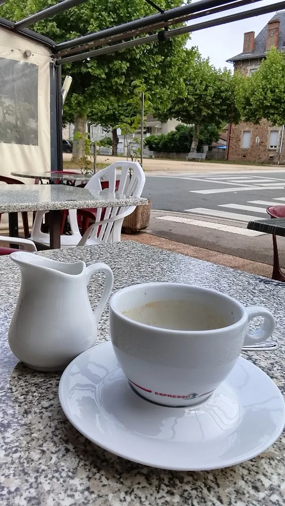 Barbara FELS_Le Calypso_Capdenac-Gare_review