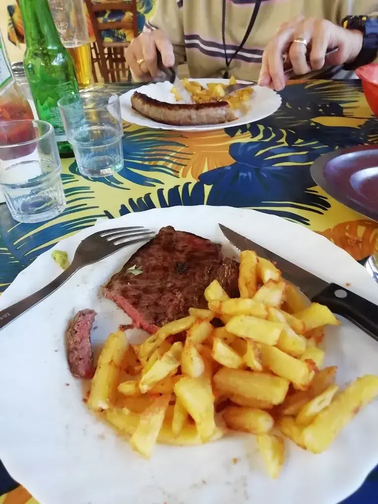 Tony Batchelor_Snack Bar Du Clayrou_Capdenac_review