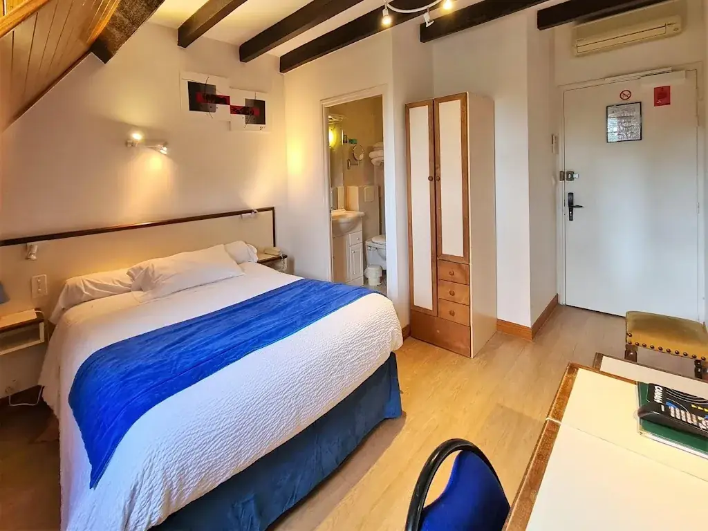 Logis Hotel Auberge la Diège_Capdenac-Gare_slider_image_1