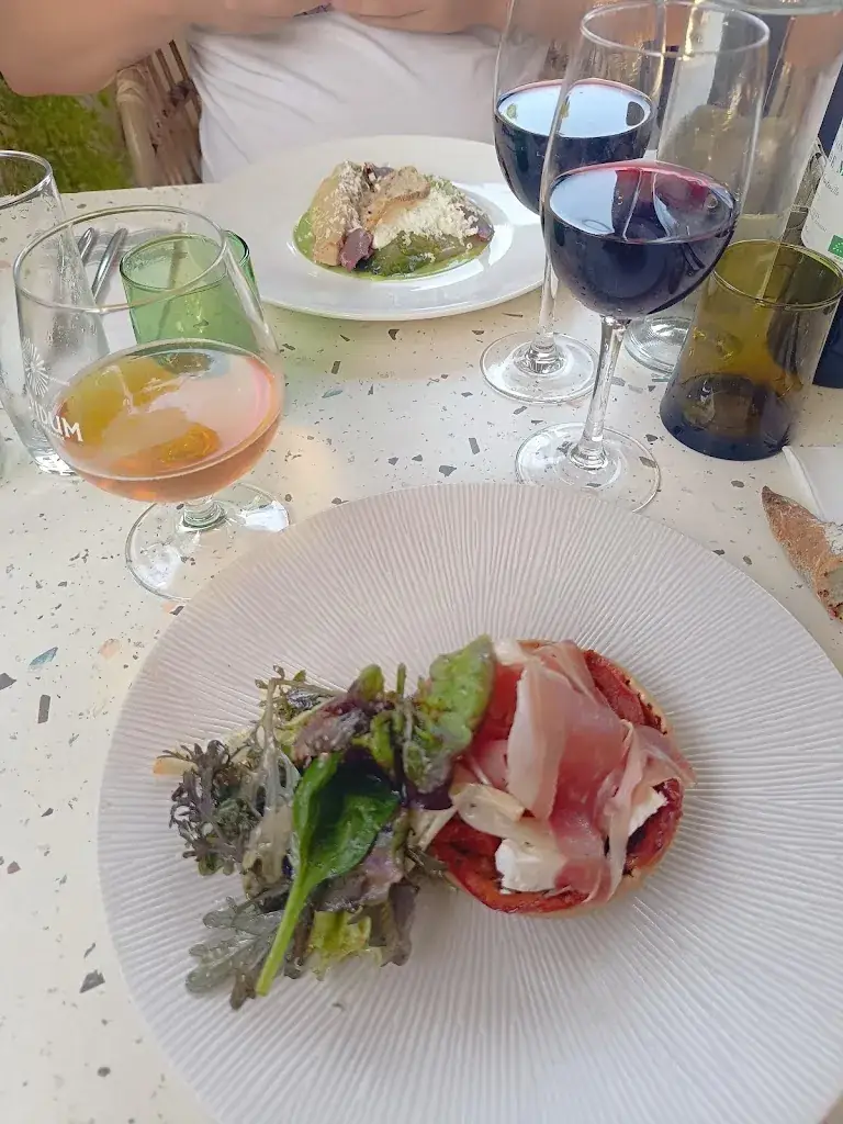 VIRGINIE L_Restaurant Chez Marguerite_Capestang_review