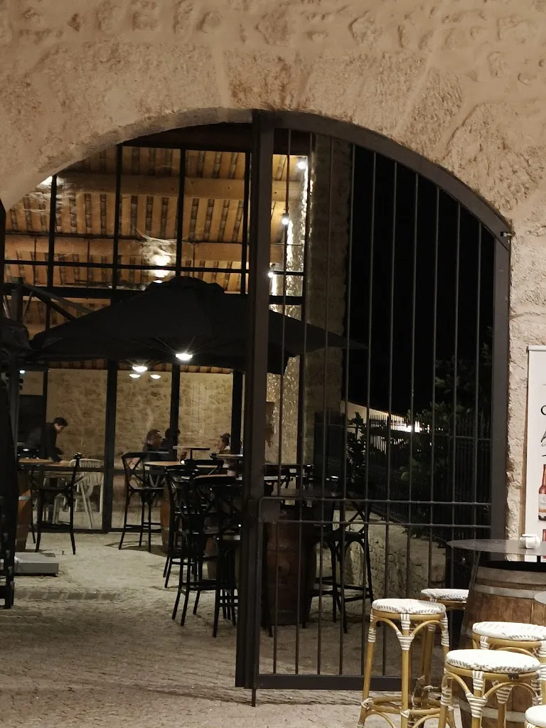 Victoria Berglund_Brasserie Oppidum_Capestang_review
