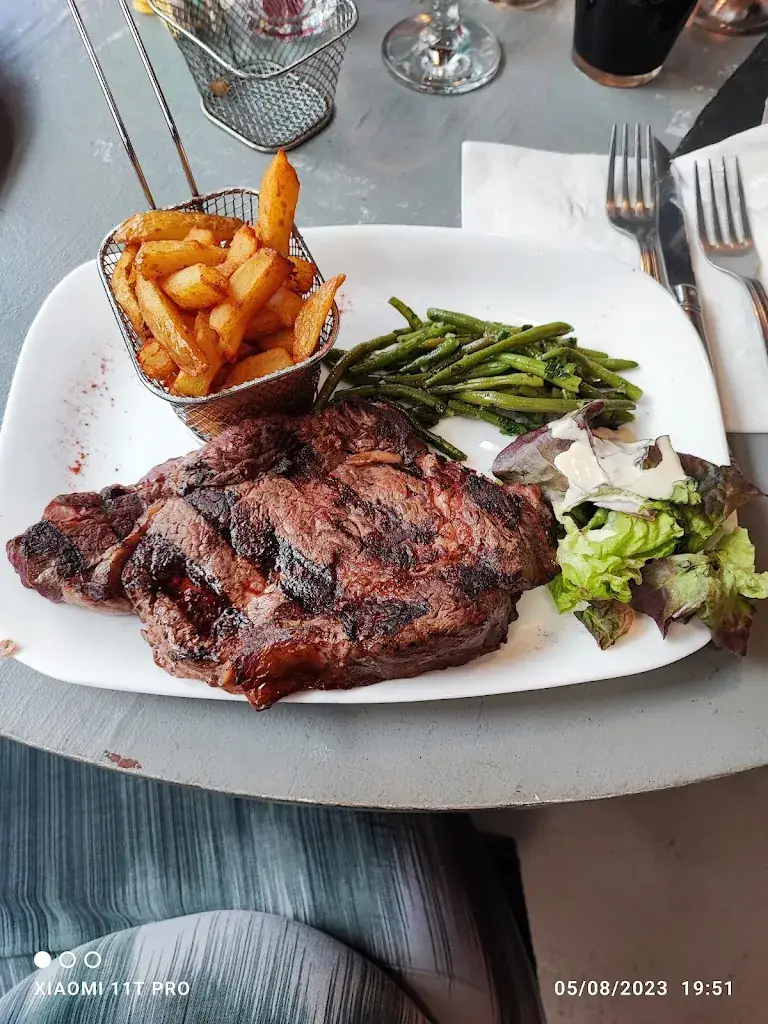 Café de la Grille_Capestang_slider_image_3