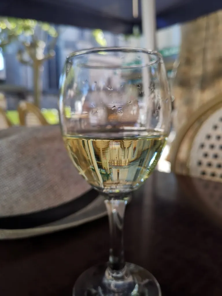 Jérôme Blc_Le Caveau De La Place_Capestang_review