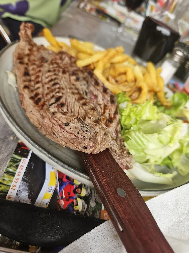 Jenna Durrant_Café de la Terrasse_Marseillette_review