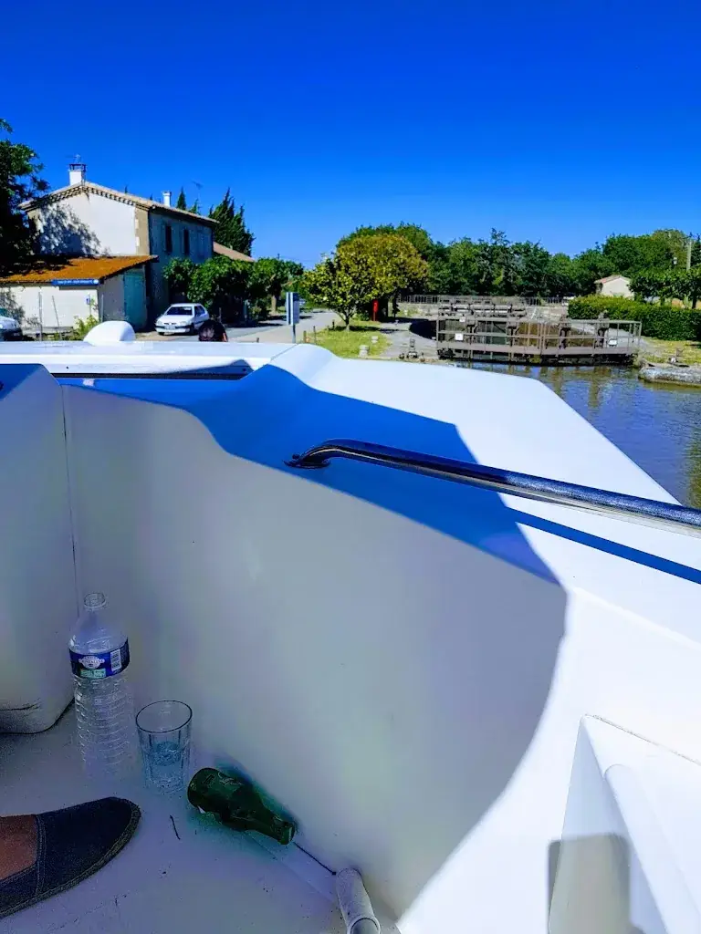 Auberge Ô fil de l'Ô_Marseillette_slider_image_3