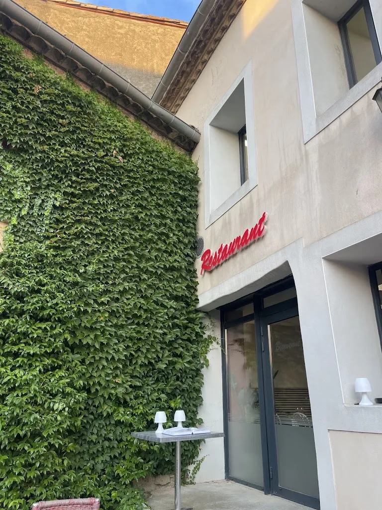 DANIEL AMES_Chez Modeste_Puichéric_review