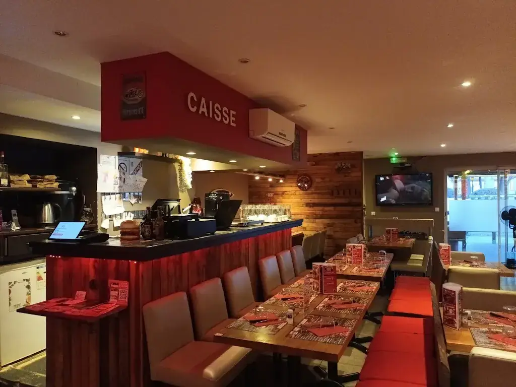 Delphine Lajaunias_RESTAURANT BURG' & GRILL CARAMAN_Caraman_review