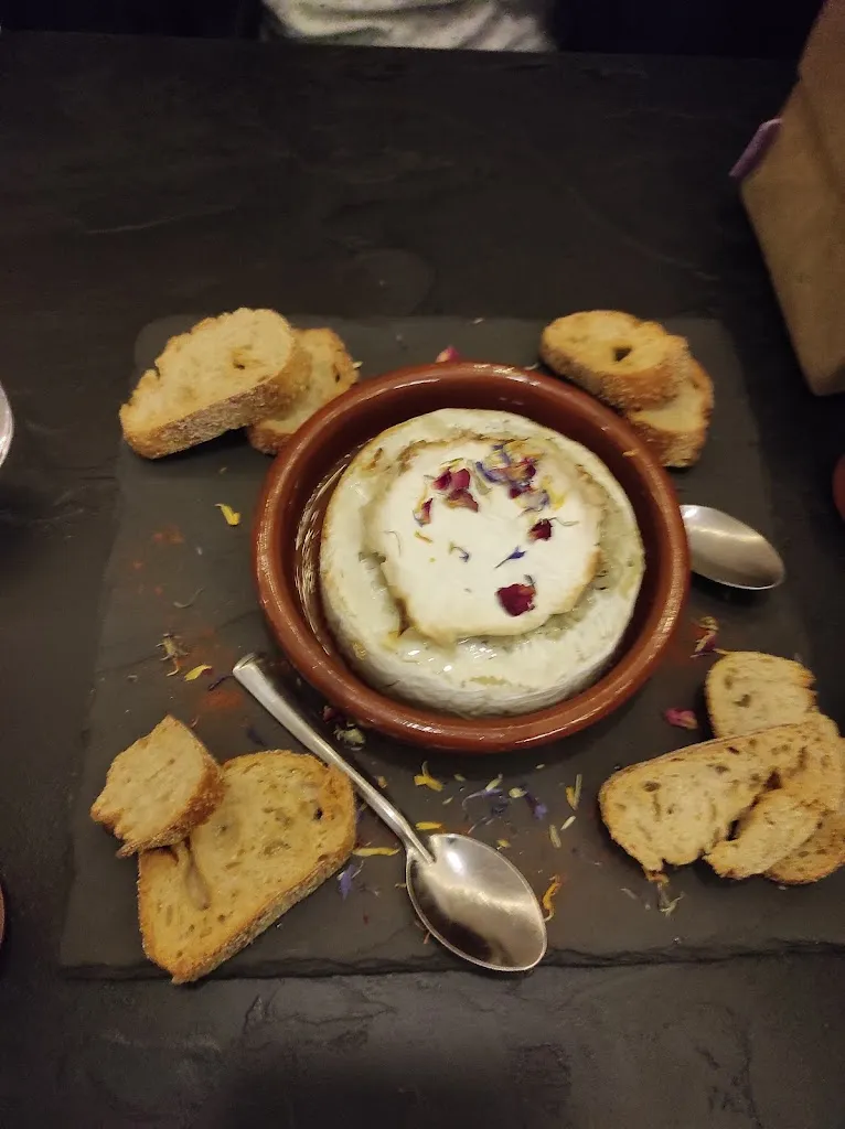 Benoit Lazrak_Le Jardin De Lana_Castanet-Tolosan_review