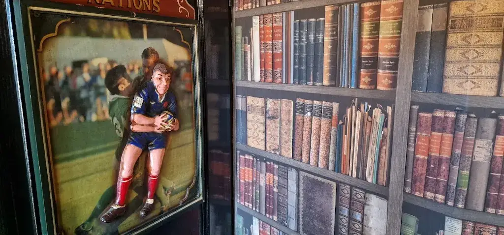 Karlos McGrath_Brennan's Bar_Castelginest_review