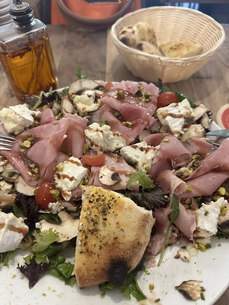 Barbara Desvals_BOCCA ALBA CASTELGINEST_Castelginest_review