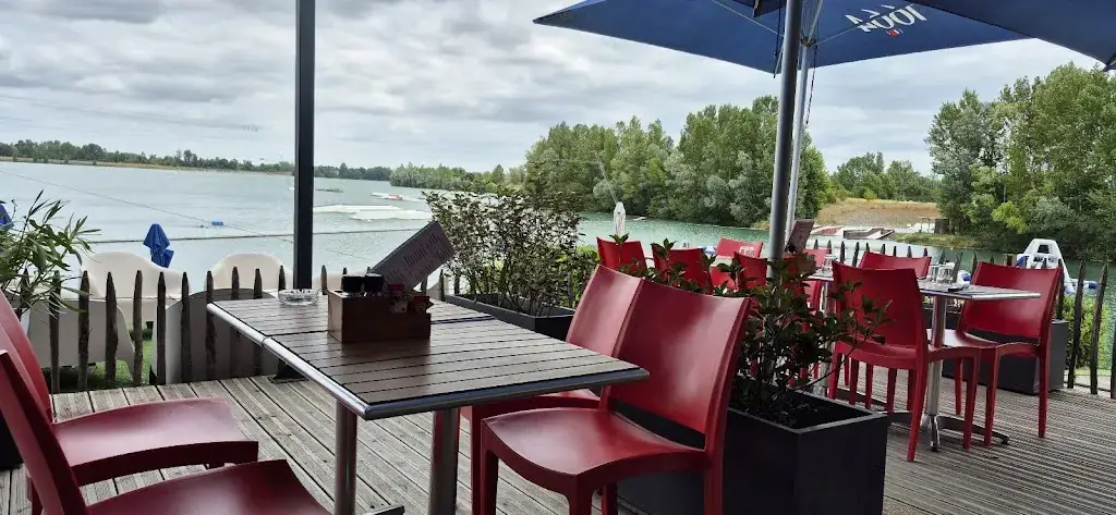 Rivage - restaurant cosmopolite de La Source Wake Park_Carbonne_slider_image_2