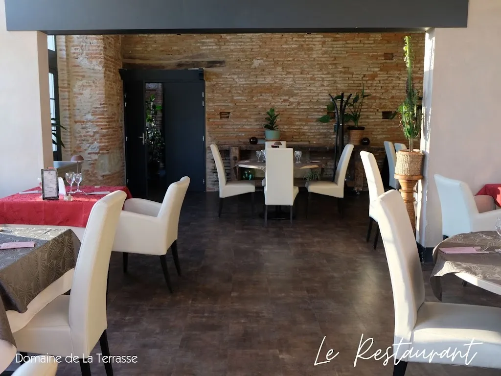 Field Terrasse - Salles De Réception - Restaurant Accommodation_Carbonne_slider_image_3