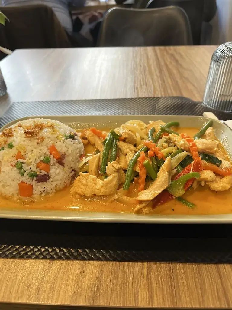 Juliette&Céline Les Piancées_CHANTHAI_Carbonne_review