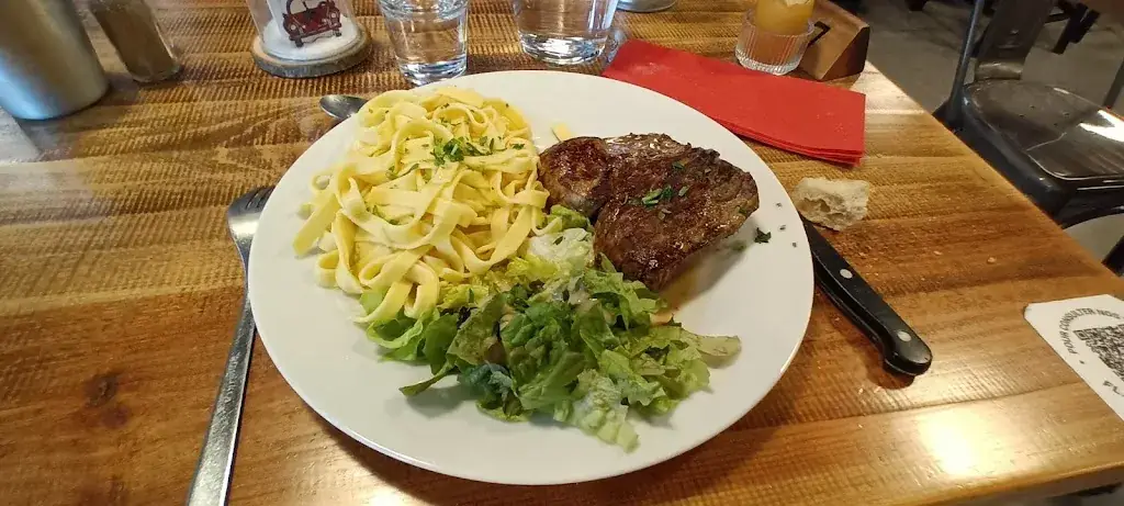 Olivier_La Brasserie du Centre_Carbonne_review