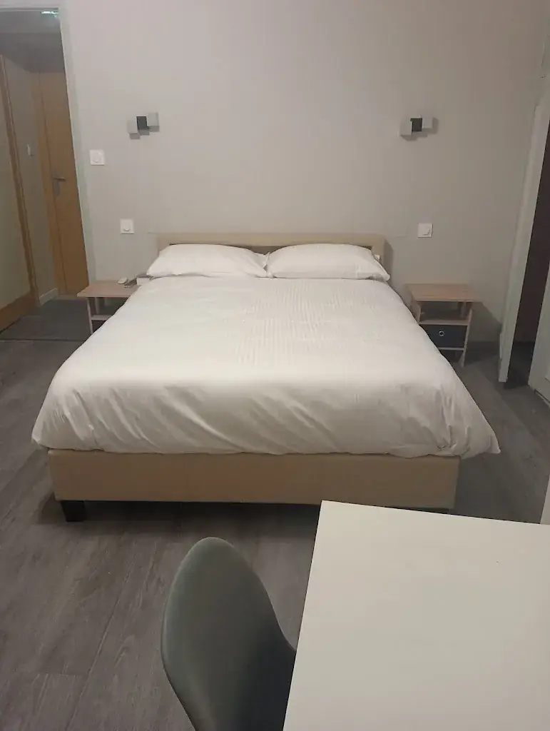 Hôtel l'Ardoise Gourmande - Hébergement à Carbonne_Carbonne_slider_image_1